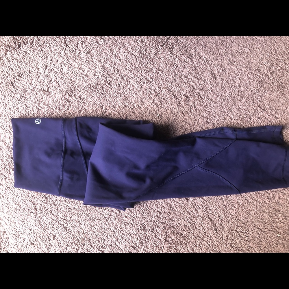 Lululemon in movement everlux legging size 4